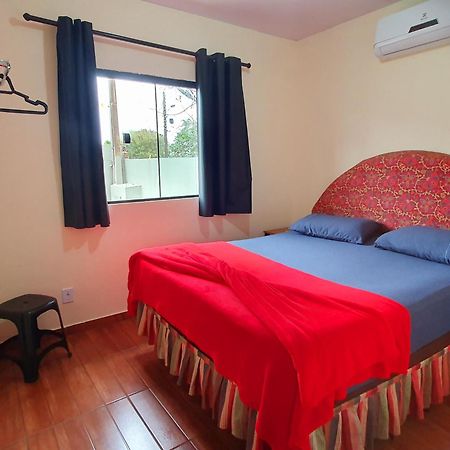 Proximo A Av Das Cataratas - Ar Condicionado - Estacionamento Privado Фос-ду-Игуасу Экстерьер фото